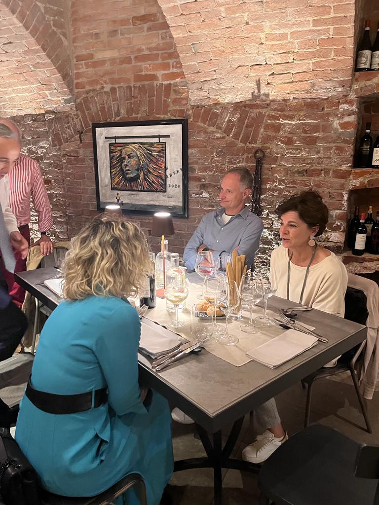 Fabio Carosso vice presidente della regione Piemonte. Bruno Bertero direttore Ente Turismo Langhe Roero Monferrato. Giorgio Pugnetti Monsubarachin. Federica Giuliani Traveltotaste. Alessandro Felis. Piera Genta.