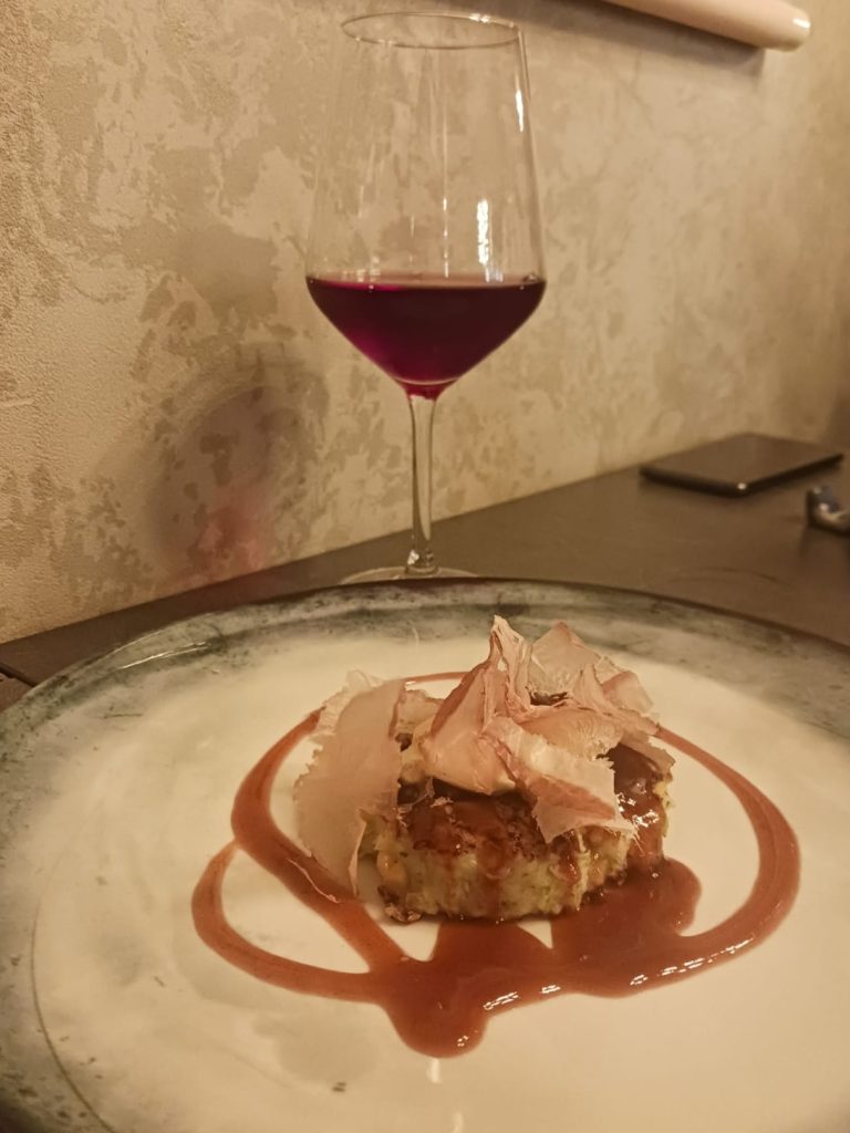 Brachetto fusion. Il dolce, il rosso, il rosè. Le petit restaurant japonais ad Avigliana. okonomiyaki di Osaka