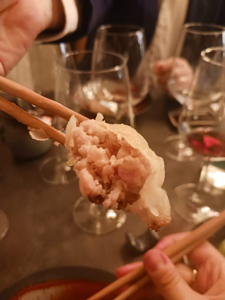 Brachetto fusion. Il dolce, il rosso, il rosè. Le petit restaurant japonais ad Avigliana. gyoza di wagyu
