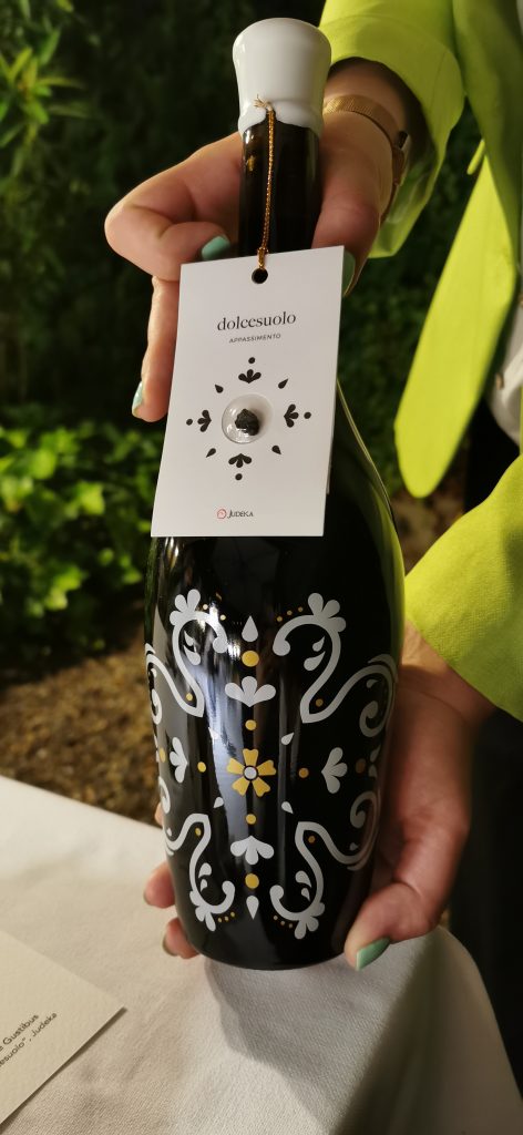 Passito rosso Terre siciliane Dolcesuolo Judeka