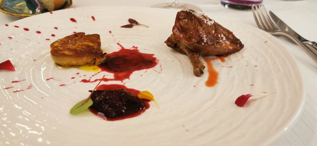 Piccione, foie gras e coulis di uva fragola. Trattoria La Madia Torino