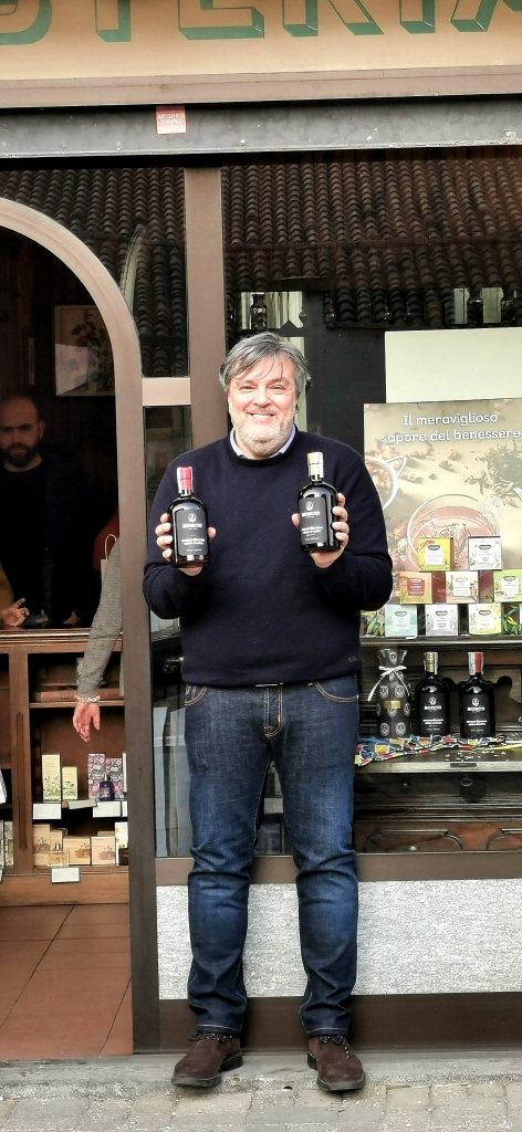 Amaro Florens Roberto e Sergio Bosco Erboristeria San Bartolomeo a Vinovo